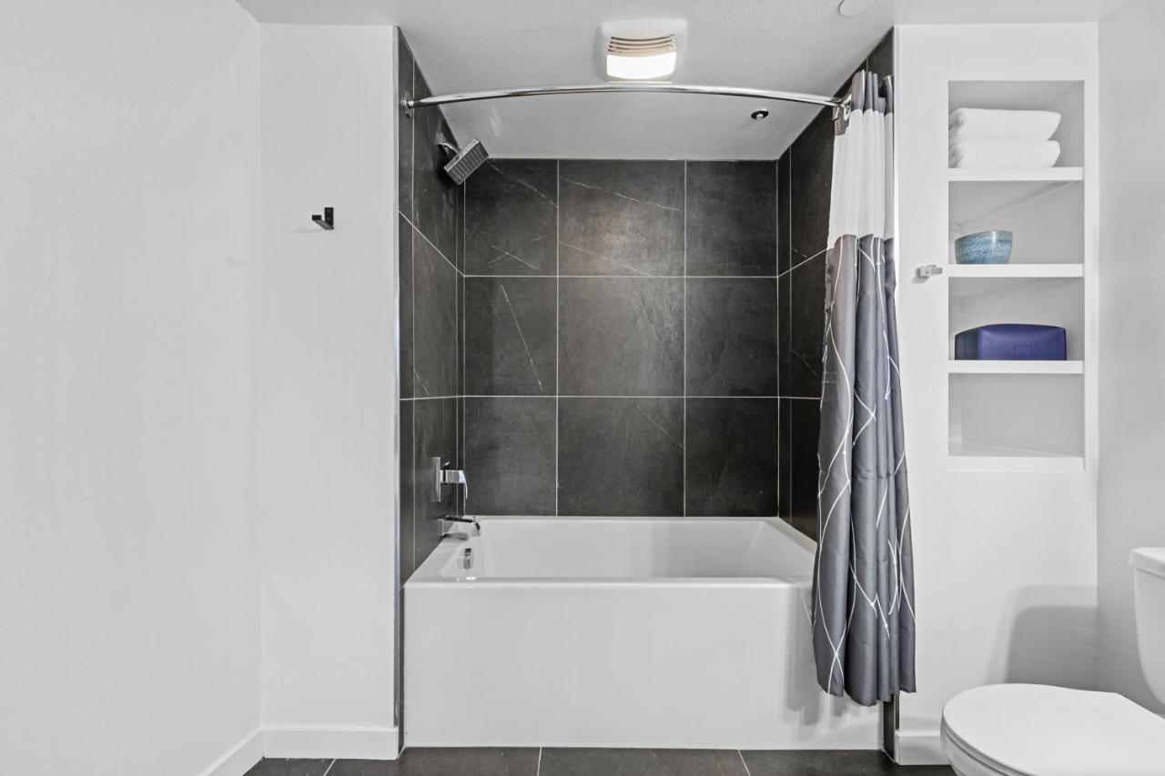 Beverly Grove Chic City Oasis 2 Bedroom Apt With Den 138 Los Angeles Luaran gambar