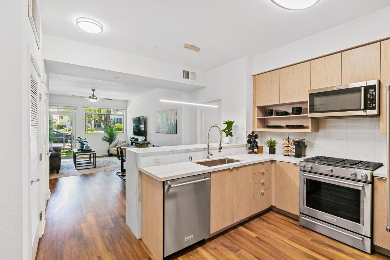 Beverly Grove Chic City Oasis 2 Bedroom Apt With Den 138 Los Angeles Luaran gambar
