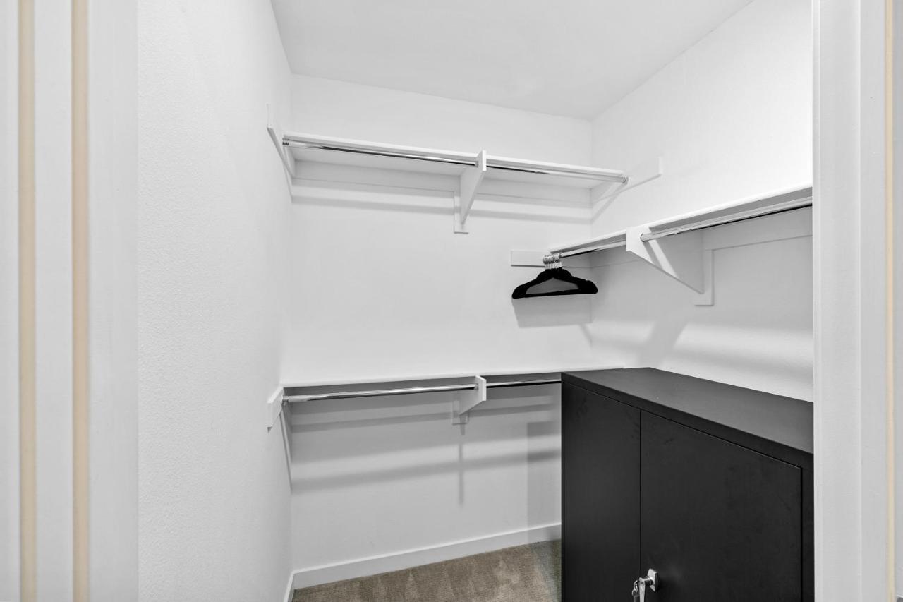 Beverly Grove Chic City Oasis 2 Bedroom Apt With Den 138 Los Angeles Luaran gambar