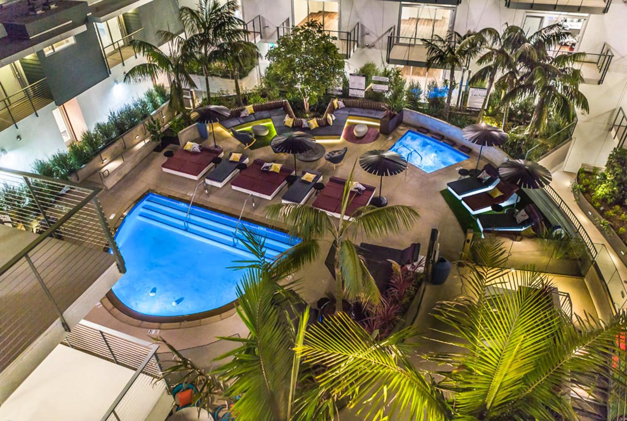Beverly Grove Chic City Oasis 2 Bedroom Apt With Den 138 Los Angeles Luaran gambar