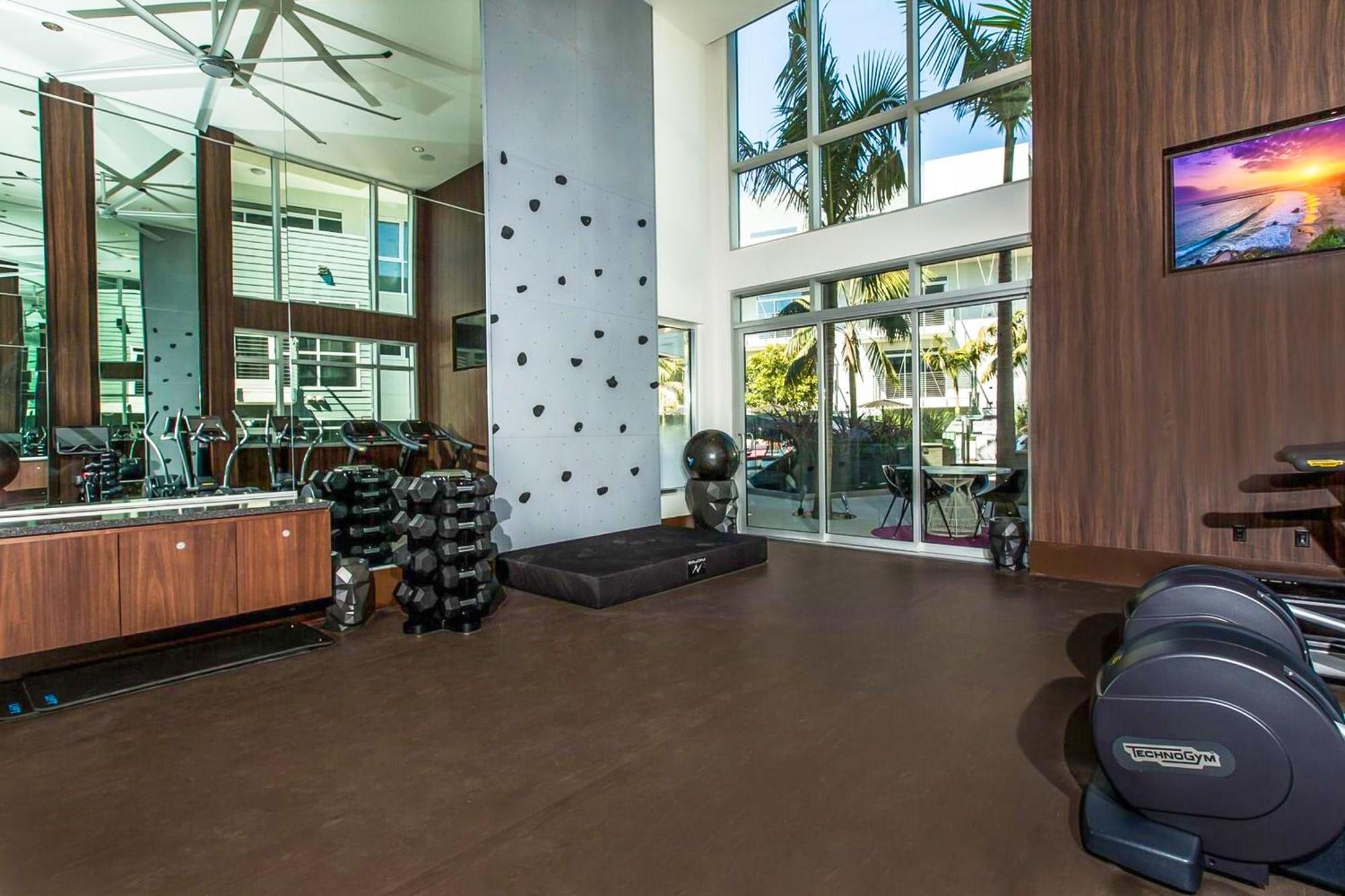 Beverly Grove Chic City Oasis 2 Bedroom Apt With Den 138 Los Angeles Luaran gambar